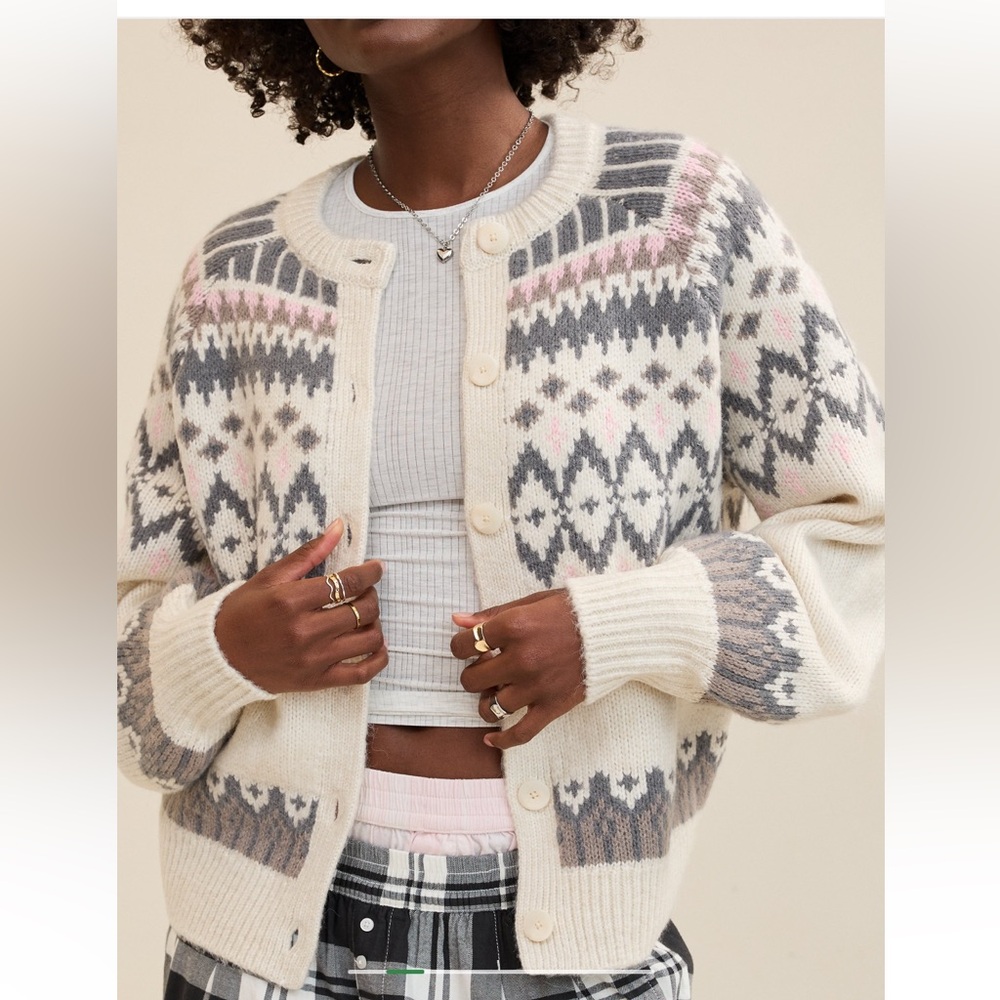 Aerie Cozy Cream and Gray Patterned Sweater Size Large, NWT